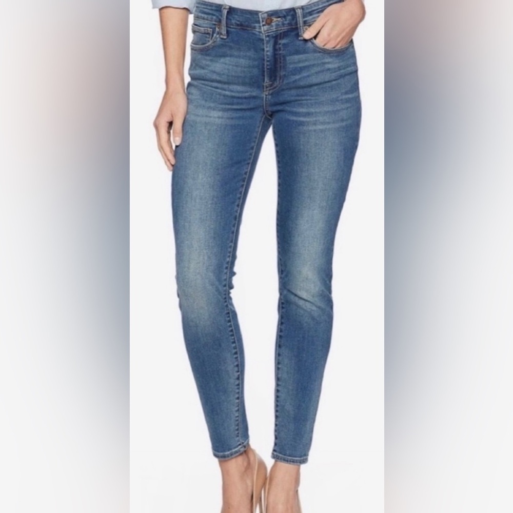 Lucky Brand Women's Blue Denim Mid Rise Skinny Jeans Size 27